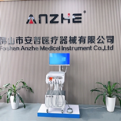 Mobile Zahnklinik Zahnbehandlungsausrüstung 550W Mobil Zahnoperationswagen Einzigartiges Design Dental Portable Unit