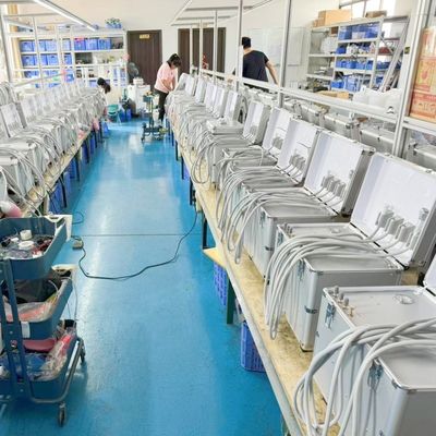 Haustiere Zahnpflege Tragbare Behandlungskiste Zahnklinik Turbinen-Einheit mit Luftkompressor-Saugsystem Vet Tragbare Zahn-Einheit