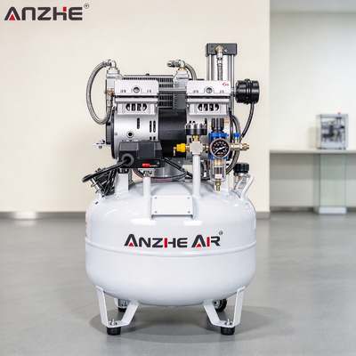 Medizinische Qualität 550W Ölfreier leise Luftkompressor 32L Luftbehälter eingebaut in Trockner saubere trockene Luftquelle für Zahnklinik und Zahninstrumenten